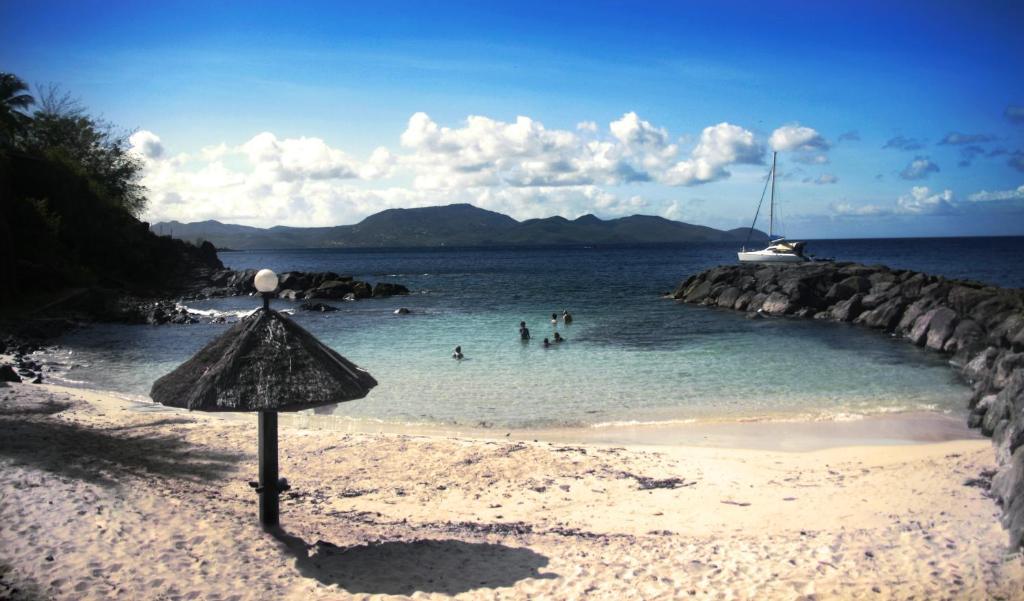 Hotel La Bateliere Schoelcher Ngoại thất bức ảnh