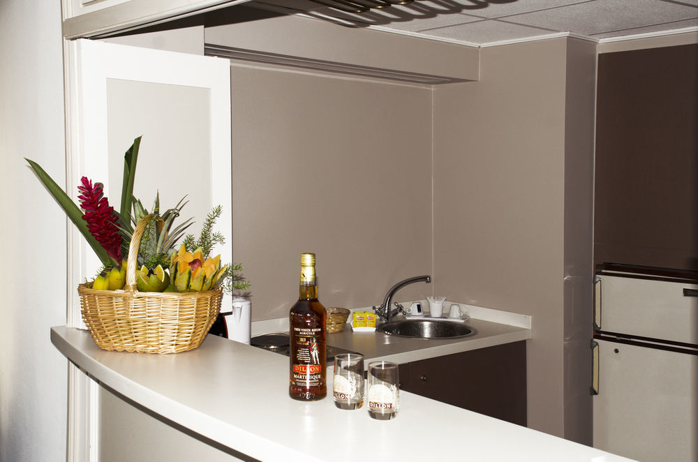 Hotel La Bateliere Schoelcher Ngoại thất bức ảnh