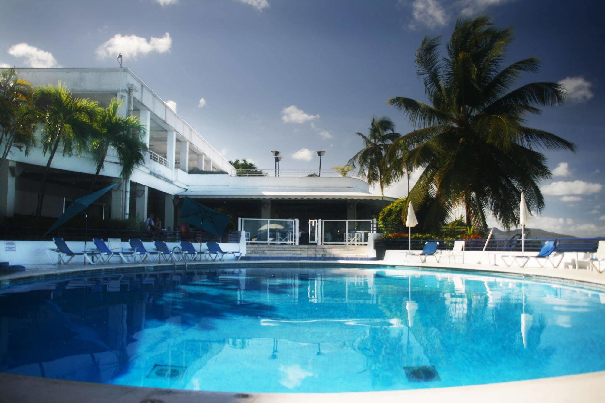 Hotel La Bateliere Schoelcher Ngoại thất bức ảnh