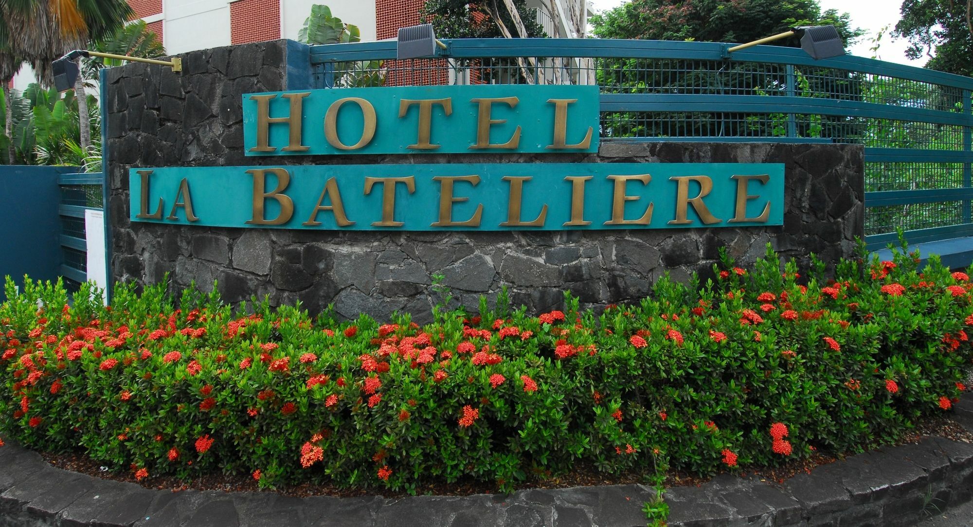 Hotel La Bateliere Schoelcher Ngoại thất bức ảnh